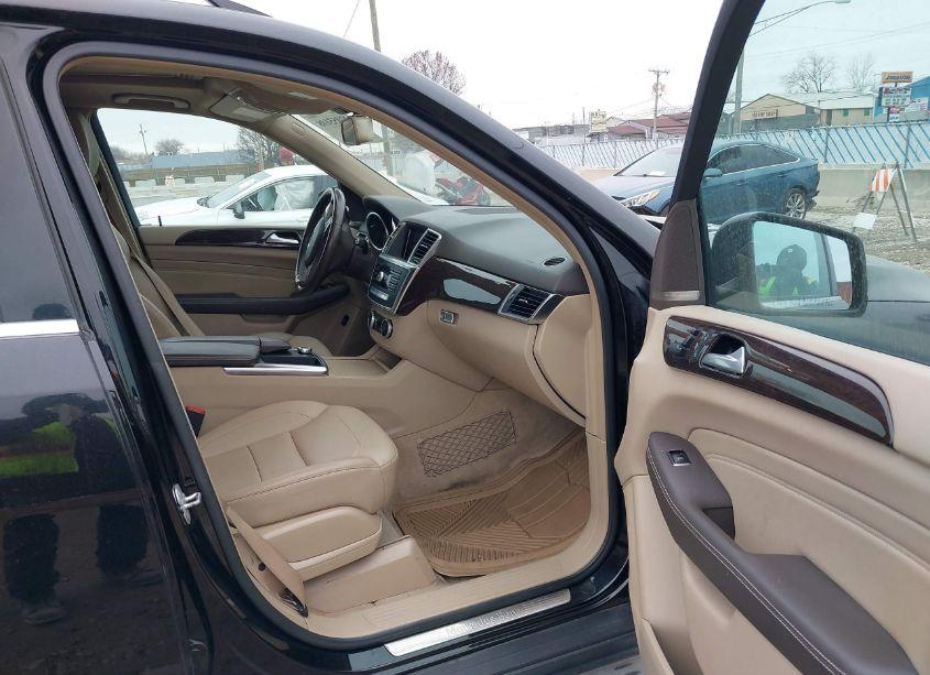 Photo 5 of 2013 Mercedes-benz Ml 350 4MATIC (VIN 4JGDA5HB5DA225351)