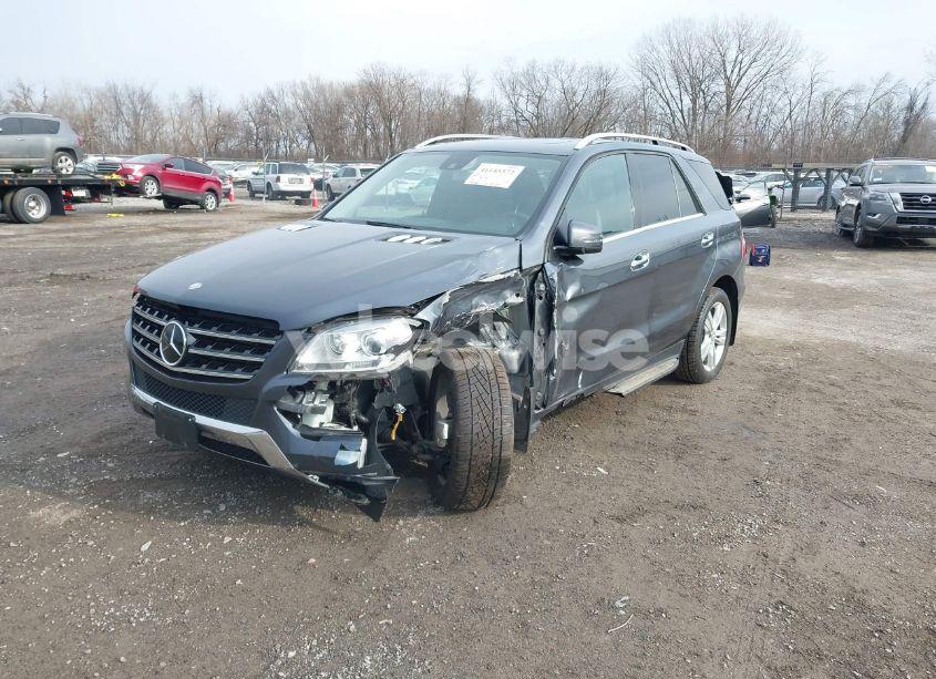Photo 2 of 2014 Mercedes-benz Ml 350 4MATIC (VIN 4JGDA5HB5EA357320)