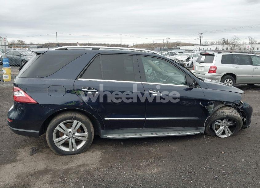Photo 14 of 2014 Mercedes-benz Ml 350 4MATIC (VIN 4JGDA5HB5EA369760)