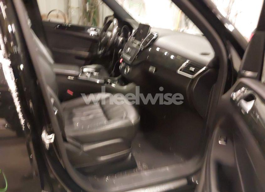 Photo 5 of 2016 Mercedes-benz Gle 350 4MATIC (VIN 4JGDA5HB5GA797279)