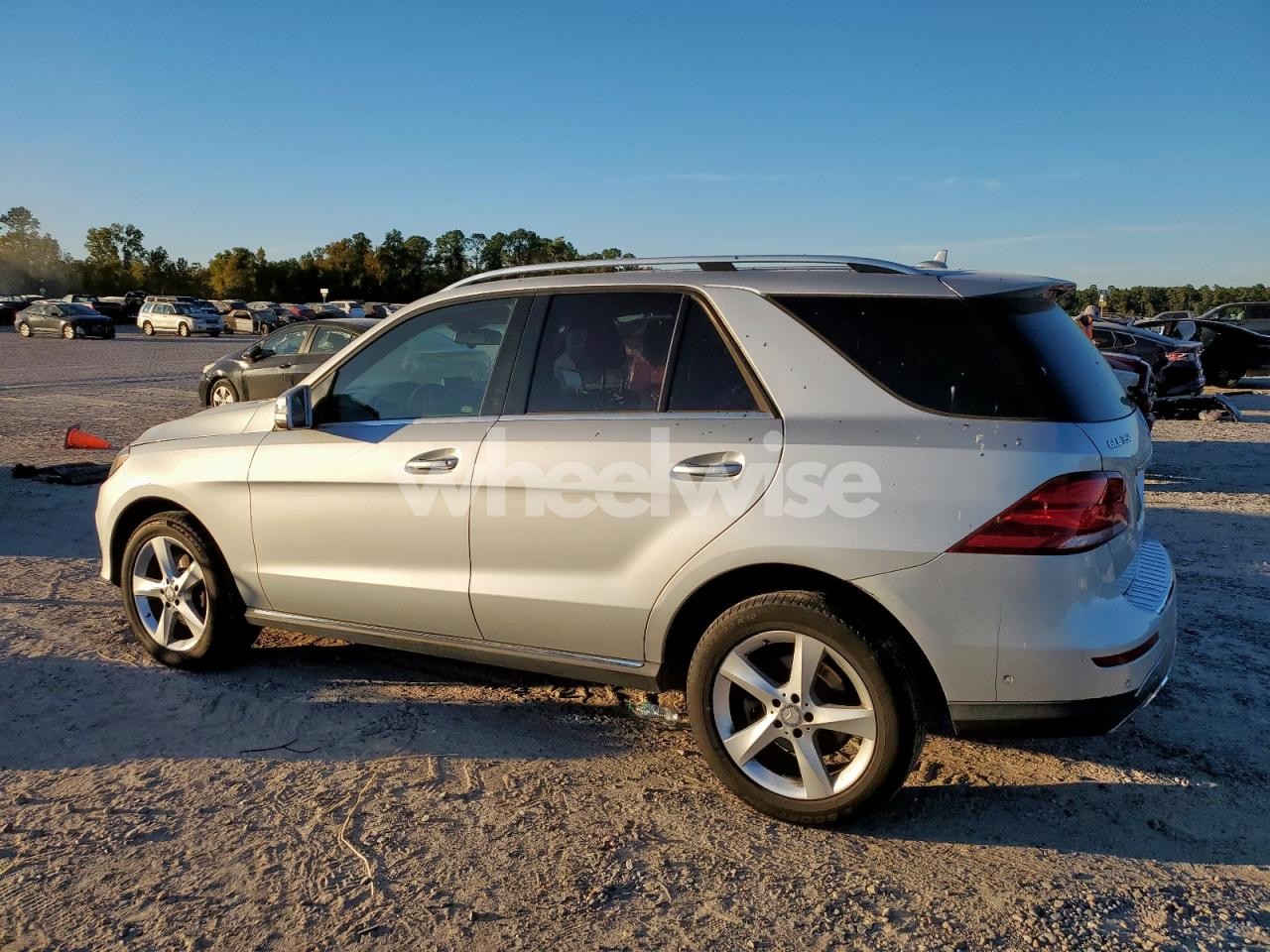 Photo 2 of 2017 MERCEDES-BENZ GLE 350 4MATIC (VIN 4JGDA5HB5HA835336)