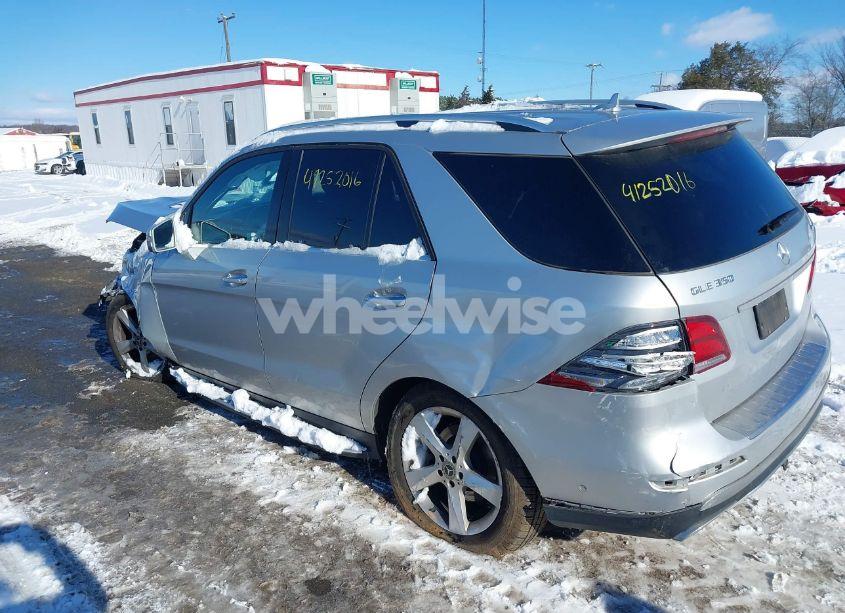 Photo 3 of 2018 Mercedes-benz Gle 350 4MATIC (VIN 4JGDA5HB5JB077479)