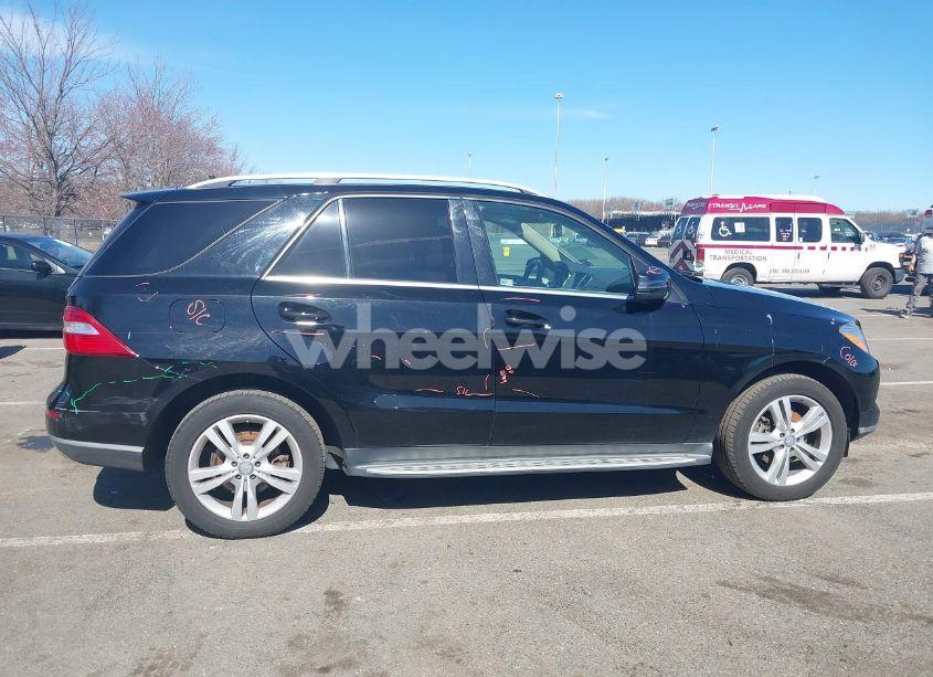 Photo 13 of 2013 Mercedes-benz Ml 350 4MATIC (VIN 4JGDA5HB6DA183773)