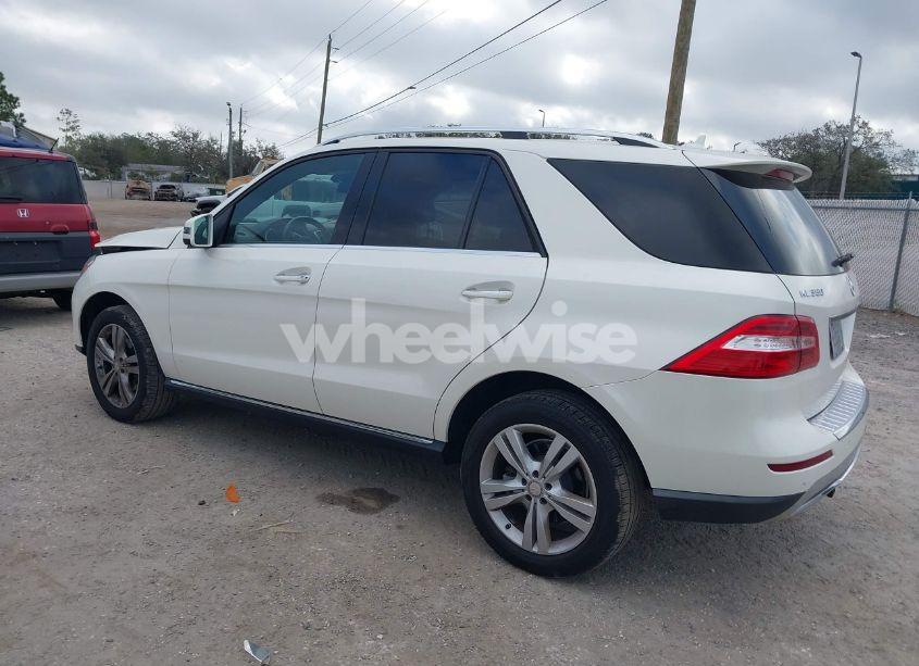 Photo 3 of 2013 Mercedes-benz Ml 350 4MATIC (VIN 4JGDA5HB6DA251991)