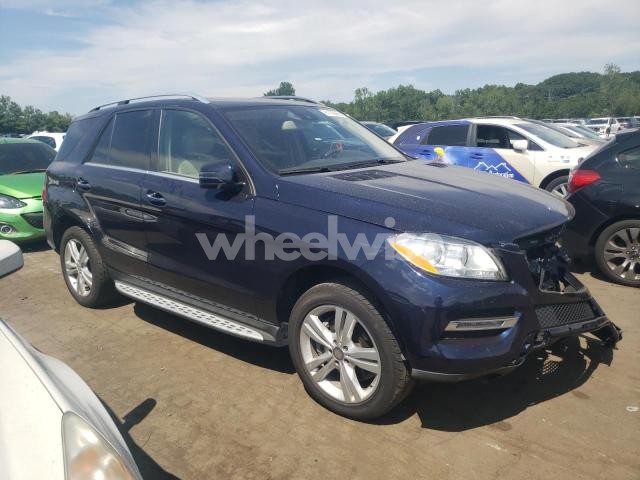 Photo 5 of 2015 MERCEDES-BENZ ML 350 4MATIC (VIN 4JGDA5HB6FA443981)