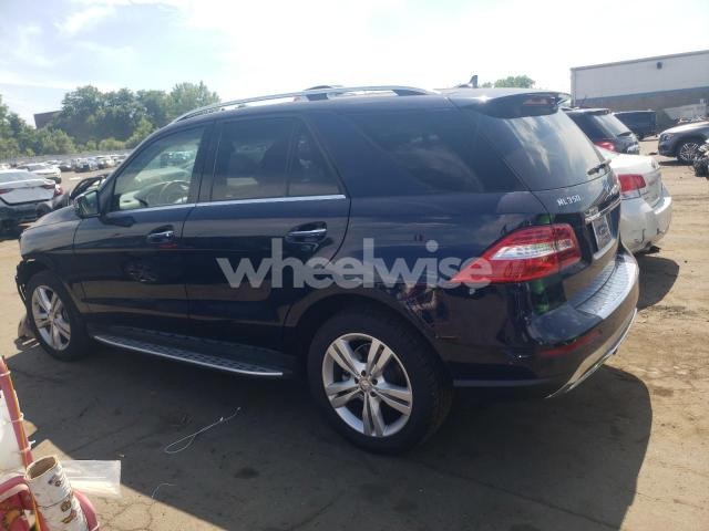 Photo 6 of 2015 MERCEDES-BENZ ML 350 4MATIC (VIN 4JGDA5HB6FA443981)