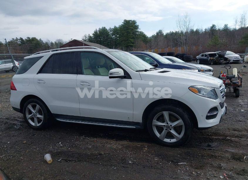 Photo 13 of 2017 Mercedes-benz Gle 350 4MATIC (VIN 4JGDA5HB6HA934876)