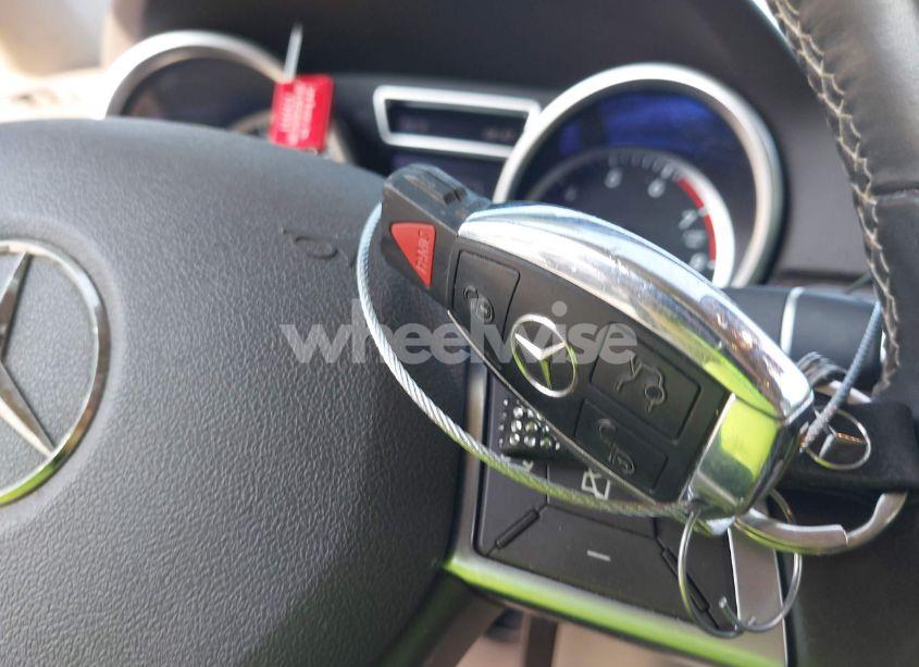 Photo 11 of 2013 Mercedes-benz Ml 350 4MATIC (VIN 4JGDA5HB7DA242328)