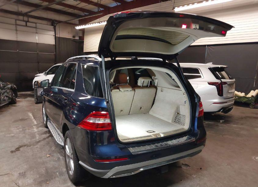Photo 3 of 2014 Mercedes-benz Ml 350 4MATIC (VIN 4JGDA5HB7EA272124)