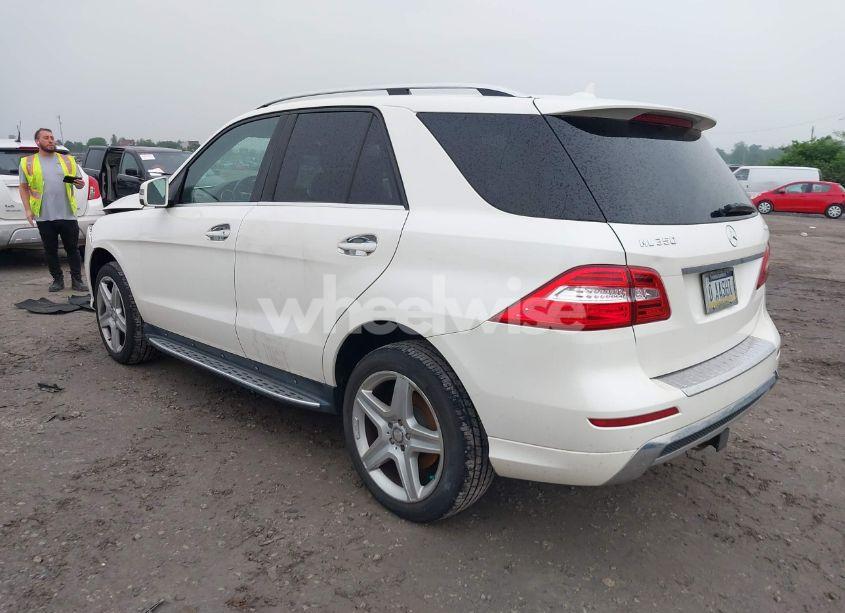Photo 3 of 2014 Mercedes-benz Ml 350 4MATIC (VIN 4JGDA5HB7EA365841)