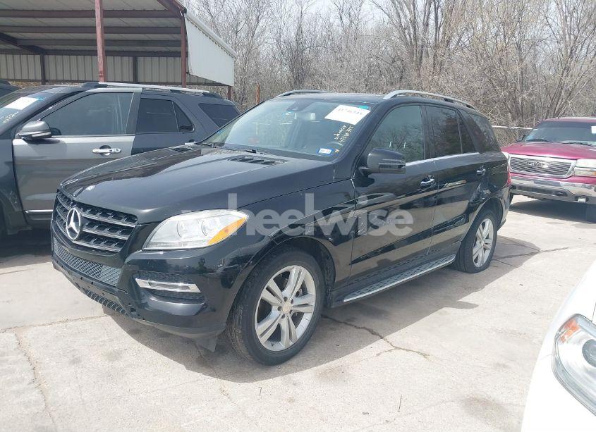 Photo 2 of 2014 Mercedes-benz Ml 350 4MATIC (VIN 4JGDA5HB7EA418067)