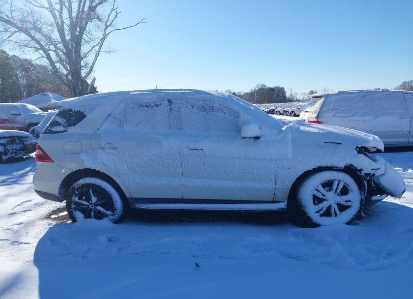 Photo 13 of 2012 Mercedes-benz Ml 350 4MATIC (VIN 4JGDA5HB8CA027376)