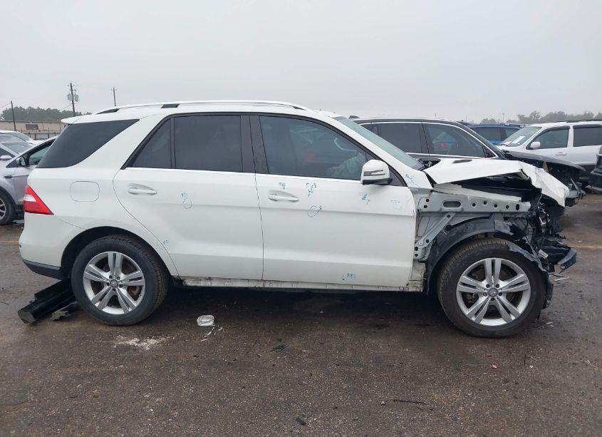Photo 13 of 2012 Mercedes-benz Ml 350 4MATIC (VIN 4JGDA5HB8CA083494)