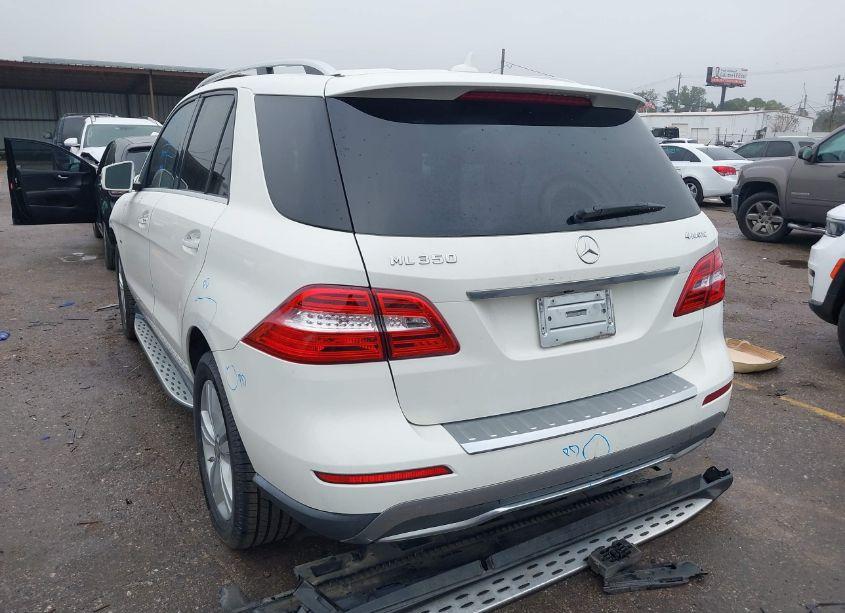 Photo 3 of 2012 Mercedes-benz Ml 350 4MATIC (VIN 4JGDA5HB8CA083494)