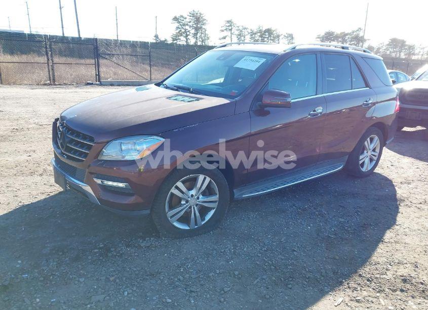 Photo 2 of 2013 Mercedes-benz Ml 350 4MATIC (VIN 4JGDA5HB8DA109674)