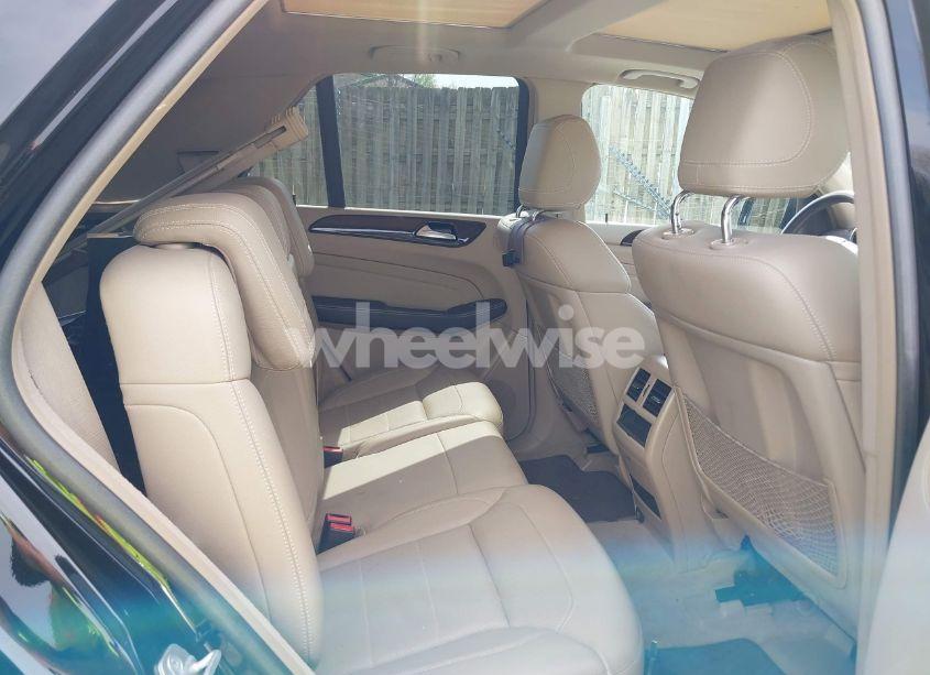 Photo 8 of 2013 Mercedes-benz Ml 350 4MATIC (VIN 4JGDA5HB8DA206132)