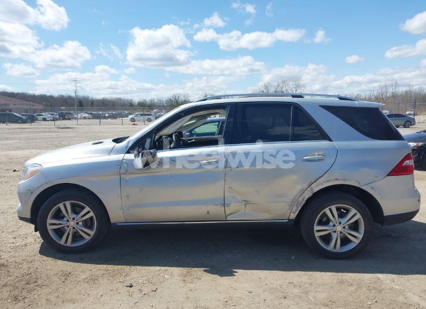 Photo 13 of 2014 Mercedes-benz Ml 350 4MATIC (VIN 4JGDA5HB8EA425755)