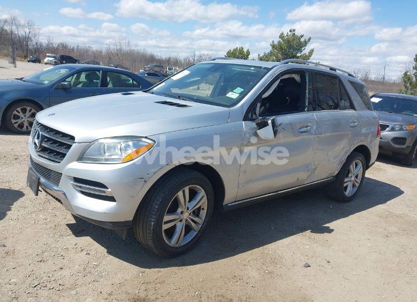 Photo 2 of 2014 Mercedes-benz Ml 350 4MATIC (VIN 4JGDA5HB8EA425755)