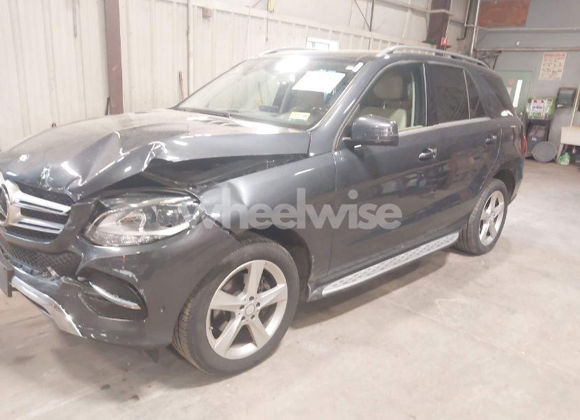 Photo 2 of 2016 Mercedes-benz Gle 350 4MATIC (VIN 4JGDA5HB8GA770397)