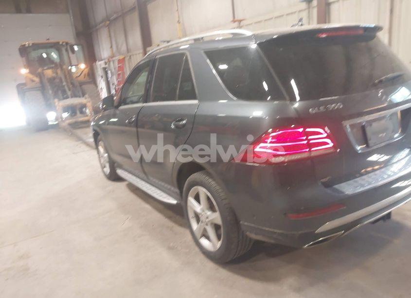 Photo 3 of 2016 Mercedes-benz Gle 350 4MATIC (VIN 4JGDA5HB8GA770397)
