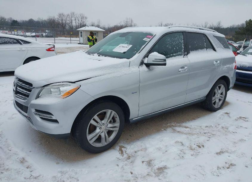 Photo 2 of 2012 Mercedes-benz Ml 350 4MATIC (VIN 4JGDA5HB9CA025720)