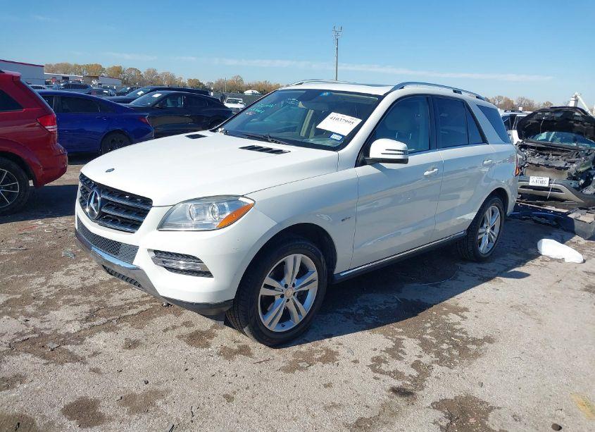 Photo 2 of 2012 Mercedes-benz Ml 350 4MATIC (VIN 4JGDA5HB9CA060242)