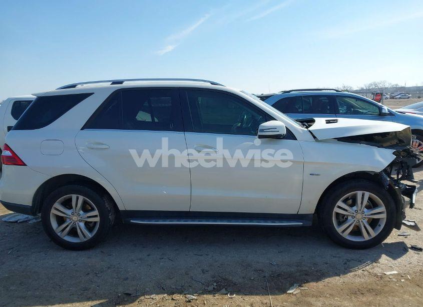 Photo 13 of 2012 Mercedes-benz Ml 350 4MATIC (VIN 4JGDA5HB9CA075100)