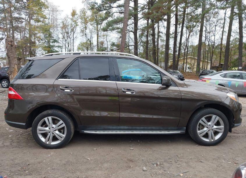 Photo 14 of 2013 Mercedes-benz Ml 350 4MATIC (VIN 4JGDA5HB9DA199935)