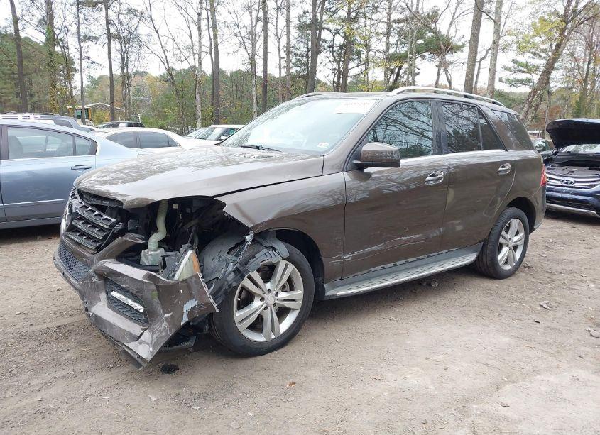 Photo 2 of 2013 Mercedes-benz Ml 350 4MATIC (VIN 4JGDA5HB9DA199935)