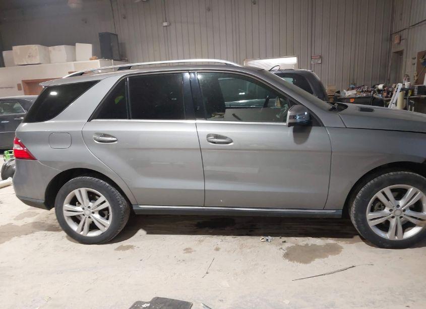Photo 13 of 2014 Mercedes-benz Ml 350 4MATIC (VIN 4JGDA5HB9EA406082)
