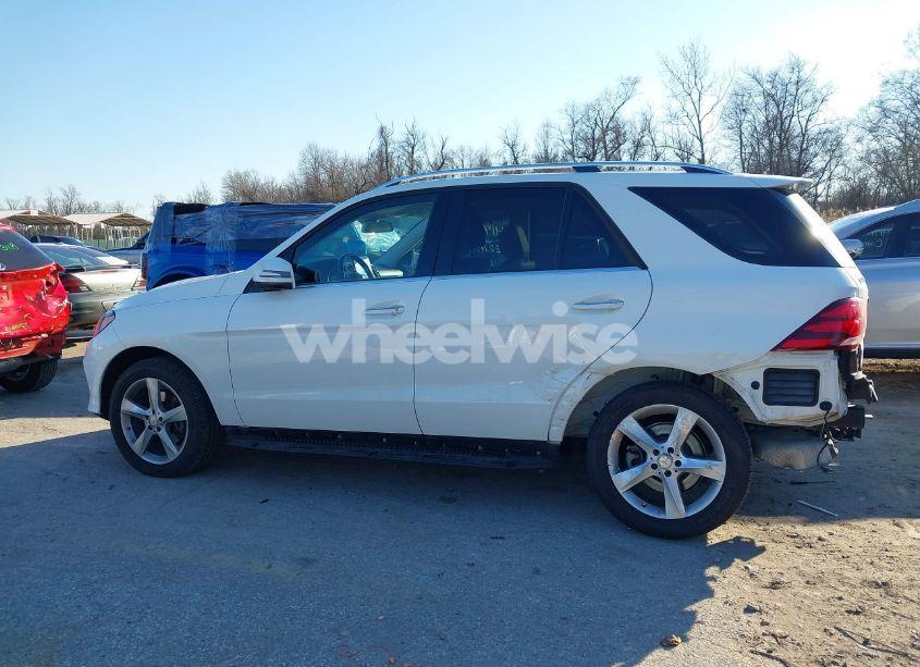 Photo 15 of 2016 Mercedes-benz Gle 350 4MATIC (VIN 4JGDA5HB9GA734427)