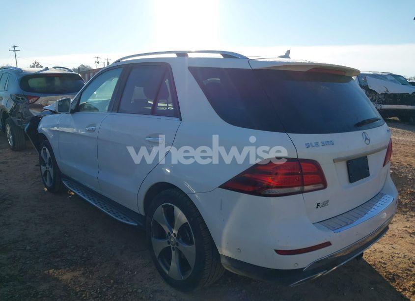 Photo 3 of 2016 Mercedes-benz Gle 350 4MATIC (VIN 4JGDA5HB9GA744830)