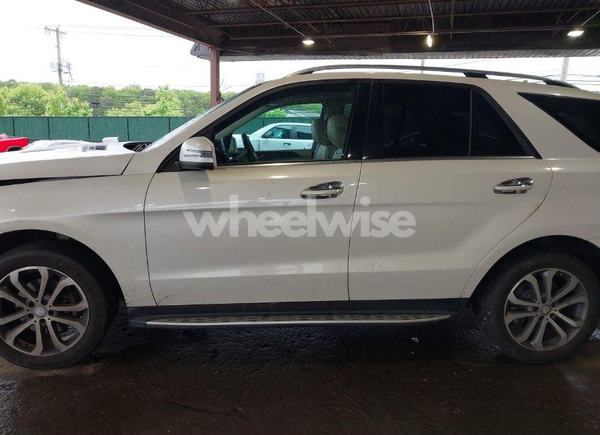 Photo 14 of 2016 Mercedes-benz Gle 350 4MATIC (VIN 4JGDA5HB9GA749395)