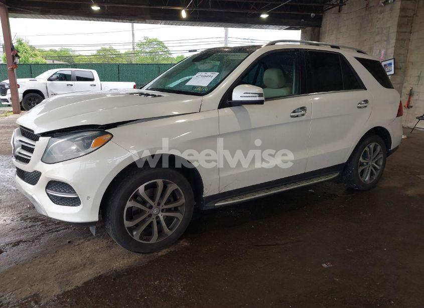 Photo 2 of 2016 Mercedes-benz Gle 350 4MATIC (VIN 4JGDA5HB9GA749395)
