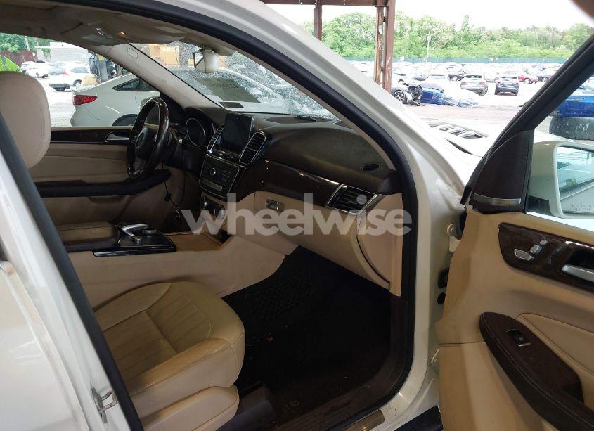 Photo 5 of 2016 Mercedes-benz Gle 350 4MATIC (VIN 4JGDA5HB9GA749395)