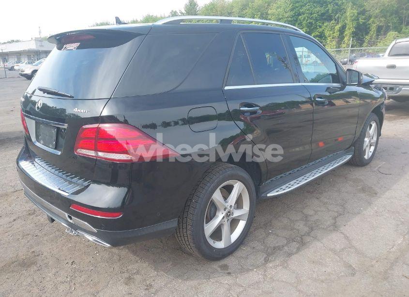 Photo 4 of 2017 Mercedes-benz Gle 350 4MATIC (VIN 4JGDA5HB9HA970870)