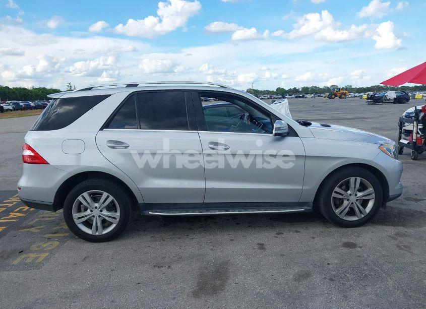 Photo 13 of 2013 Mercedes-benz Ml 350 4MATIC (VIN 4JGDA5HBXDA124869)