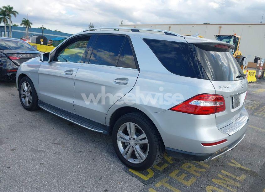 Photo 3 of 2013 Mercedes-benz Ml 350 4MATIC (VIN 4JGDA5HBXDA124869)