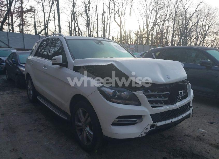 Photo 22 of 2014 Mercedes-benz Ml 350 4MATIC (VIN 4JGDA5HBXEA343798)