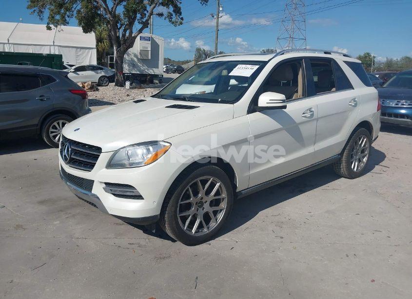 Photo 2 of 2014 Mercedes-benz Ml 350 4MATIC (VIN 4JGDA5HBXEA373643)