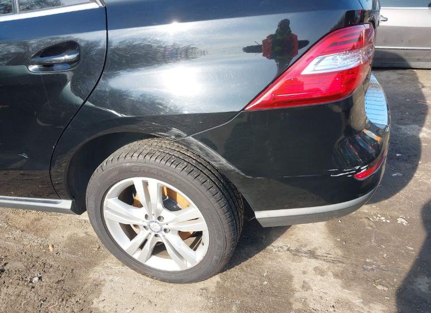 Photo 19 of 2014 Mercedes-benz Ml 350 4MATIC (VIN 4JGDA5HBXEA376610)