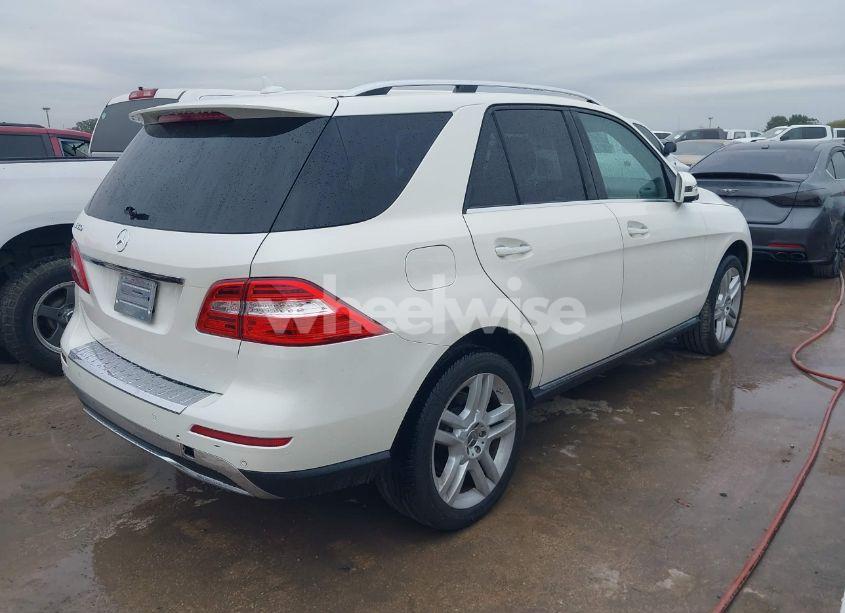 Photo 4 of 2014 Mercedes-benz Ml 350 (VIN 4JGDA5JB0EA378635)