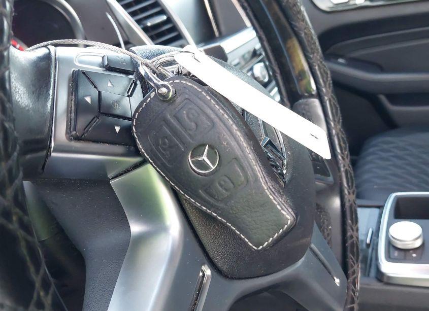 Photo 11 of 2015 Mercedes-benz Ml 350 (VIN 4JGDA5JB0FA486688)