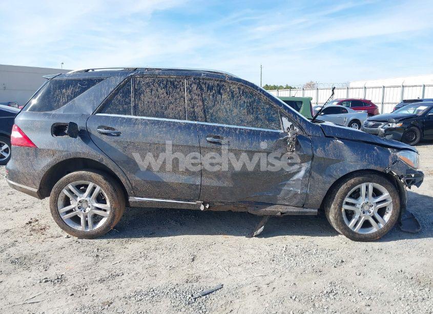 Photo 14 of 2014 Mercedes-benz Ml 350 (VIN 4JGDA5JB2EA319263)