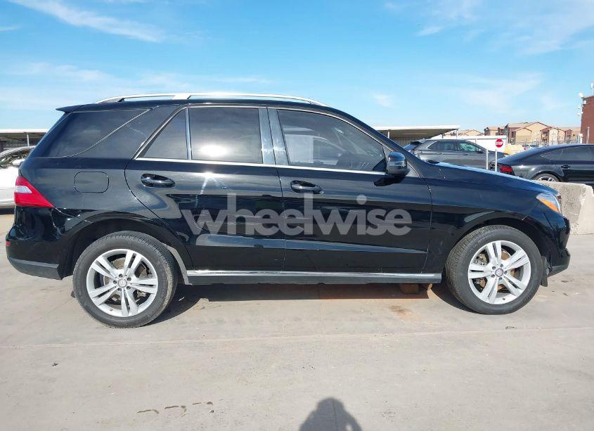 Photo 14 of 2013 Mercedes-benz Ml 350 (VIN 4JGDA5JB3DA135111)