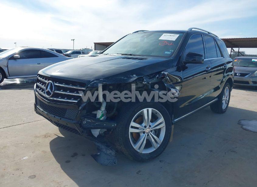 Photo 2 of 2013 Mercedes-benz Ml 350 (VIN 4JGDA5JB3DA135111)