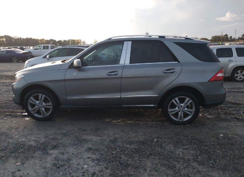 Photo 14 of 2014 Mercedes-benz Ml 350 (VIN 4JGDA5JB3EA404516)