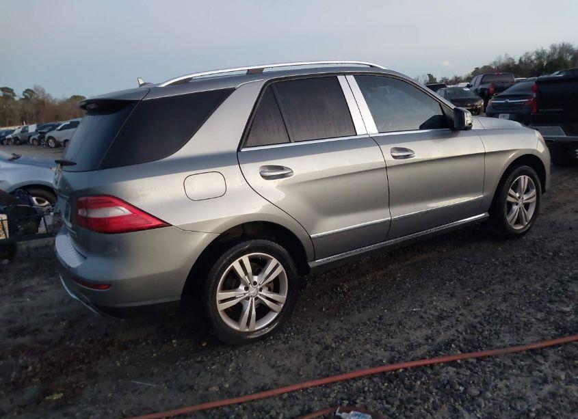 Photo 4 of 2014 Mercedes-benz Ml 350 (VIN 4JGDA5JB3EA404516)