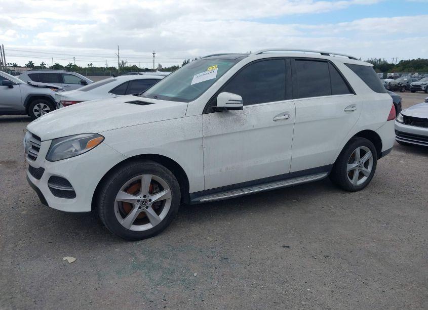 Photo 2 of 2018 Mercedes-benz Gle 350 (VIN 4JGDA5JB3JB110697)
