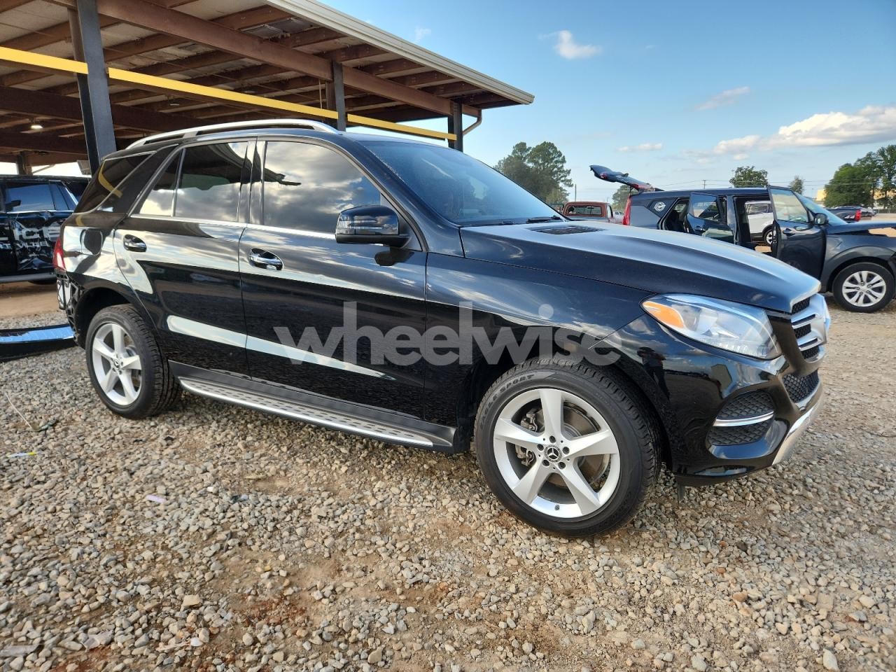 Photo 4 of 2018 MERCEDES-BENZ GLE 350 (VIN 4JGDA5JB5JB011296)